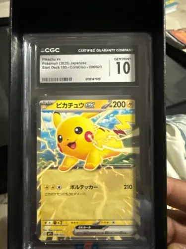 Carta Pokémon graduada - pikachu 10