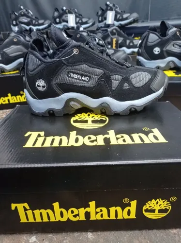 Padrão shopping bota Timberland ( preto )