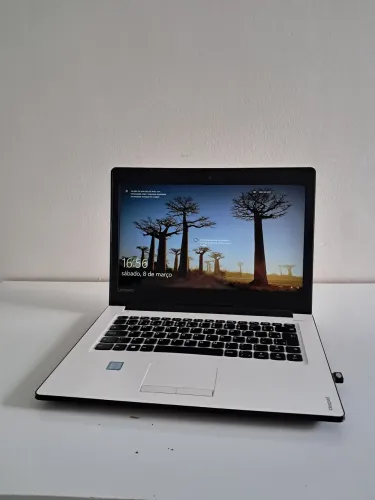 Lenovo Intel Core i3-6100U - Tela 14"