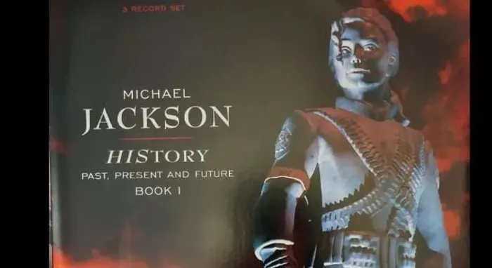 Michael Jackson history Disco de Vinil ( em perfeito estado)<br>R$ 999,00