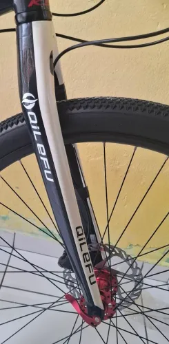. MTB garfo qilefu carbono top