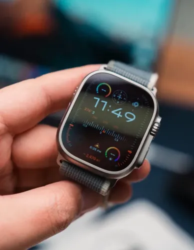 APPLE WATCH UKTRA 2 PRATA, LOJA NO RIOMAR, ACEITAMOS O SEU USADO.