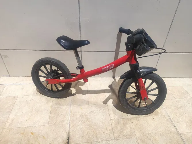 Bicicleta de equilíbrio 