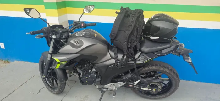 Vendo fazer 250 kilomentragem baixíssima- Financiada 