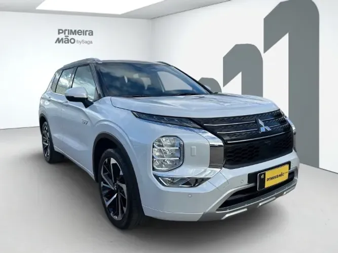 Mitsubishi Outlander Signature 2.4 4X4 AUT (híb) 2026