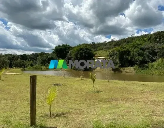 FAZENDA À VENDA - 90 HECTARES - CLÁUDIO (MG)