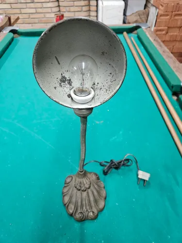 Luminária antiga