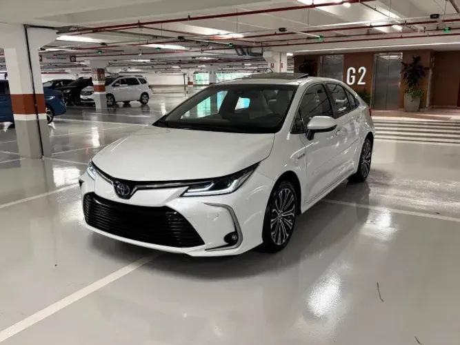 Toyota Corolla Altis Prem. Hybrid 1.8 Flex AUT 2022