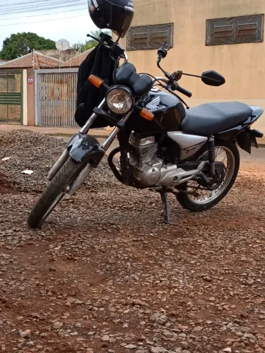 Moto Titan 150