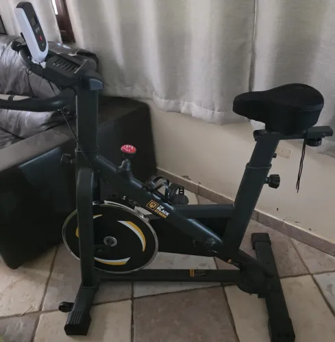 Bicicleta Ergométrica The Black Fitness