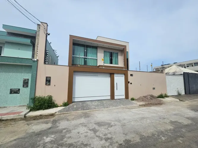Vende-se casa de alto padrão Itaóca praia