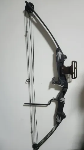 Arco composto 45 - 55 lbs com flecha e gatilho