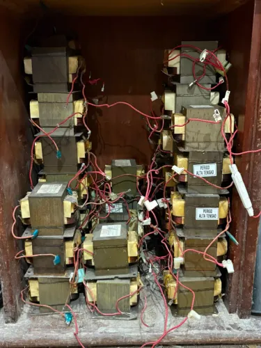 Lote 40 Transformadores para Microondas 110v funcionando alta tensão