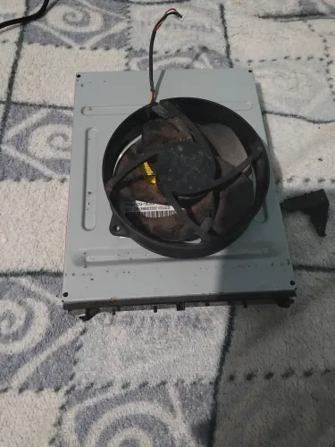 DVD do Xbox 360 e o cooler r$ 100 os dois