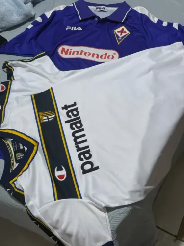 Camisa fiorentina e Parma