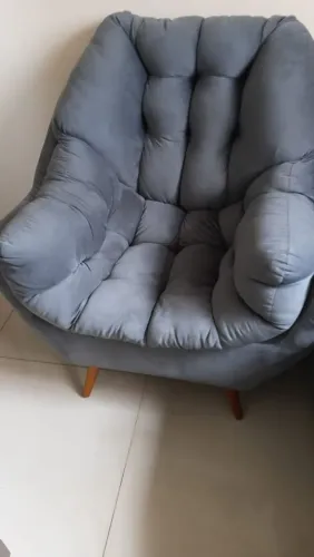 Sofá retrátil e poltronas 