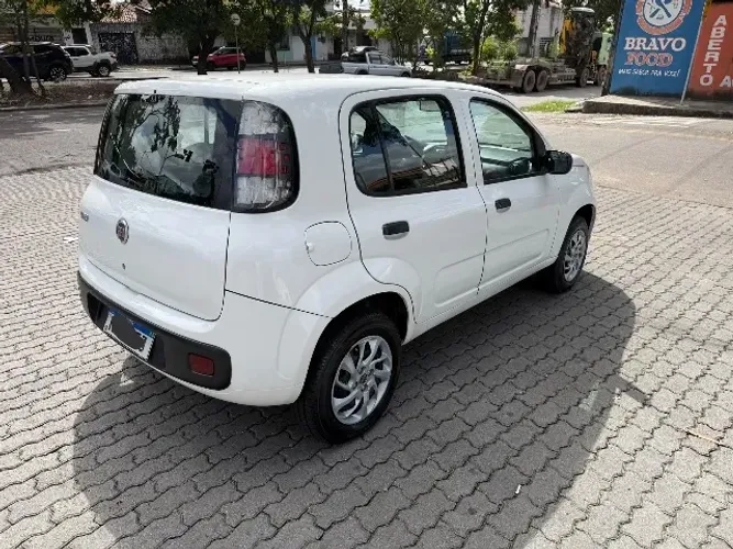 Fiat Uno Attractive 1.0 EVO Fire Flex 8V 5P 2020