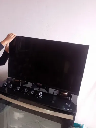 Tv TCL PARA PEÇAS 