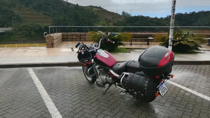Shineray XY 250 Com alforges e sistema de som