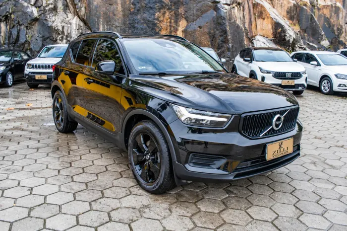 Volvo XC40 T-4 2.0 190cv FWD 2019