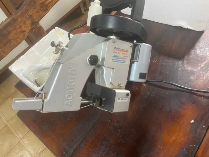 Máquina de costurar tecido saco de farinha 