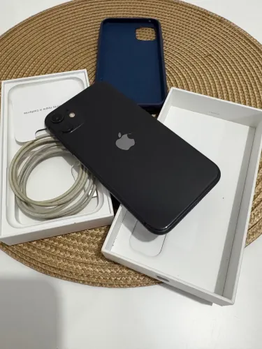 iPhone 11 - 64GB
