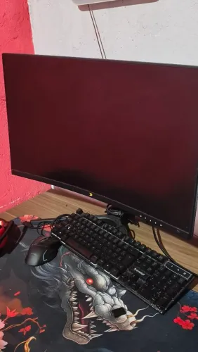 Monitor Gamer Curvo KBM! GAMING MG700 27", 240hz, Full HD, 1ms, DisplayPort e HDMI