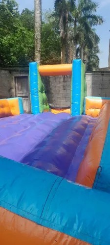 Vendo futebol de sabão inflável 4,500