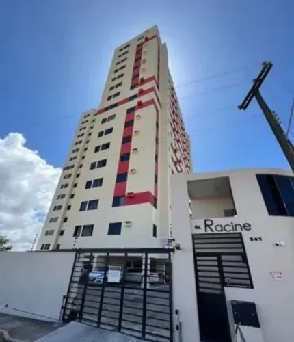 Quarto e sala com armários na cozinha, área de serviço e banheiro