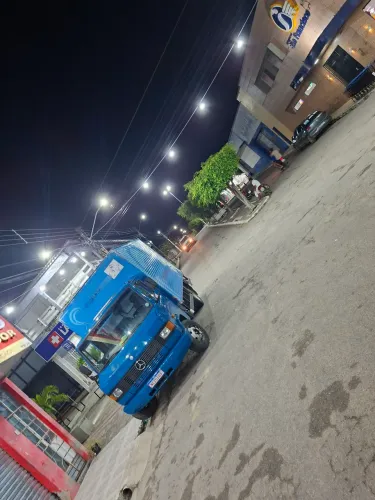 Disponível pra fretes e mudança