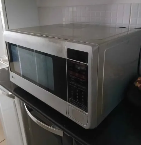 Micro-ondas LG 30 litros 