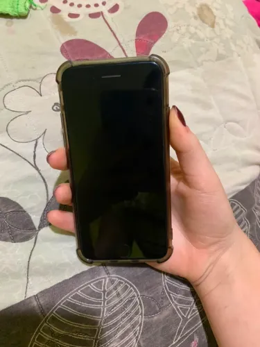 IPHONE 8