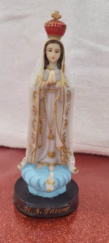 Imagem  Nossa de Fátima  resina 