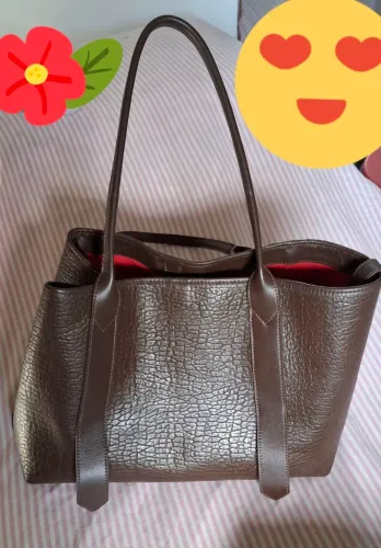 Bolsa de couro, semi nova