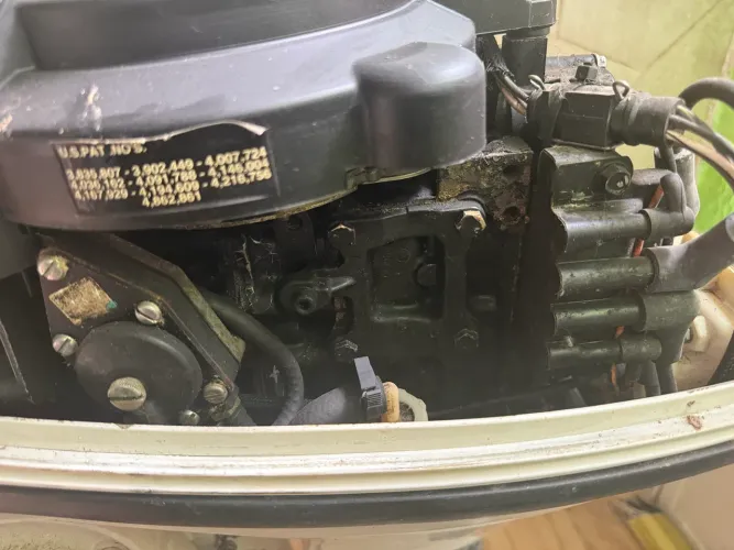 Motor de poupa JOHNSON 15