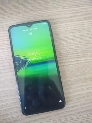 Motorola G8 play