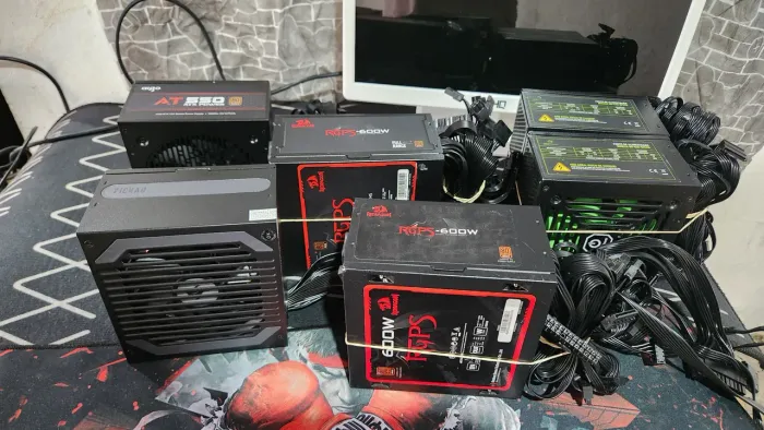 Fonte 600w 80Plus PFC Ativo 550W 80Plus entre outras
