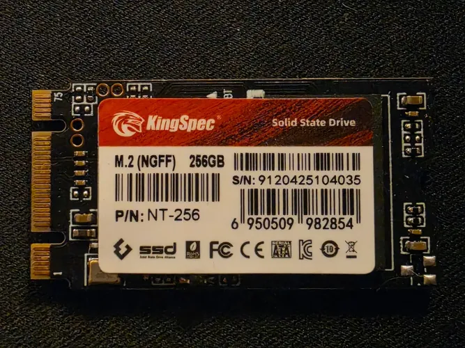 SSD M.2 M2 SATA NGFF 2242 KingSpec 256GB funcionando perfeitamente