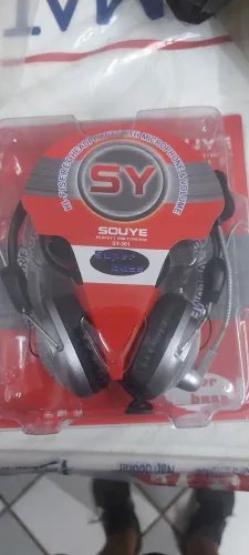 Vêndo fone de ouvido modelo gamer