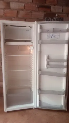 Geladeira Consul gelo seco funcionando perfeitamente damos garantia