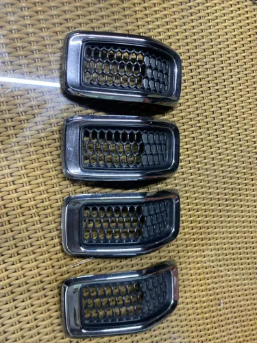 Grades do capô Jeep cherokee 