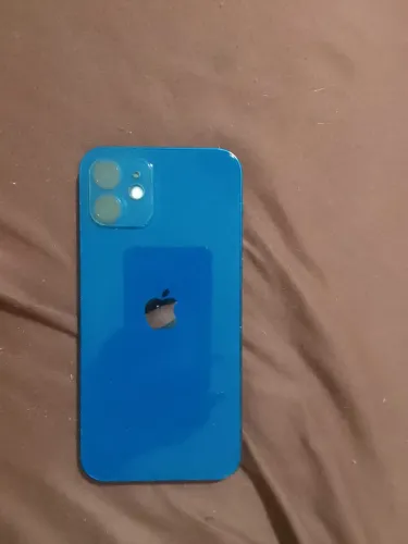 Vendo iPhone 12 em ótimo estado 