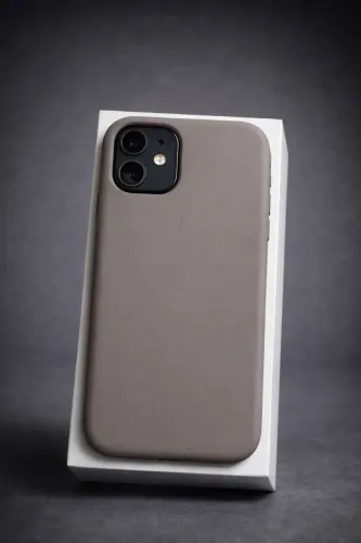 IPHONE 11 64 GB ( Saúde da bateria 64%)