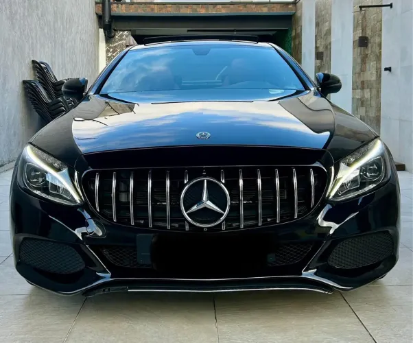 Mercedes-Benz C-180 CGI Coupe Sport 1.6 TB 16V Aut. 2018