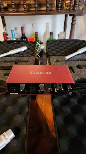 Focusrite Scarlett 2i2 3rd gen (terceira geração)