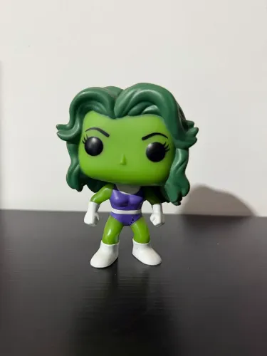 Funko pop loose She Hulk clássica
