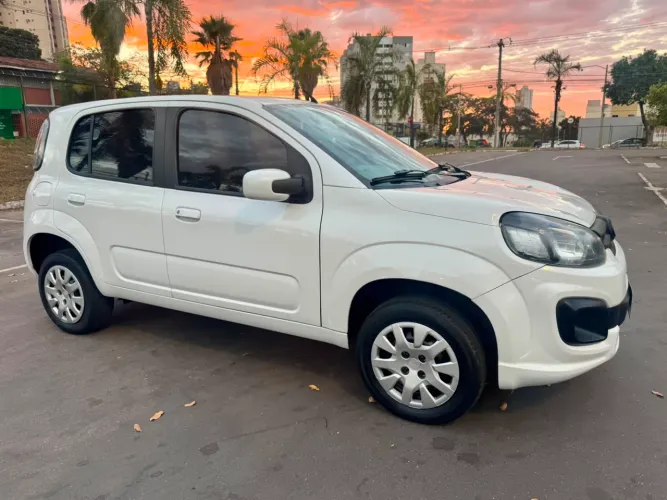 Fiat Uno Drive 1.0 Flex 6V 5P 2018