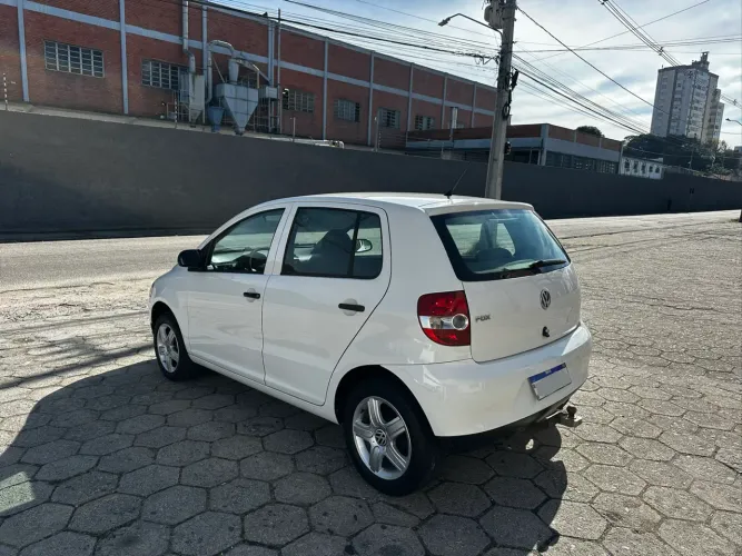 Volkswagen Fox Plus 1.0mi/ 1.0mi Total Flex 8V 4P 2010
