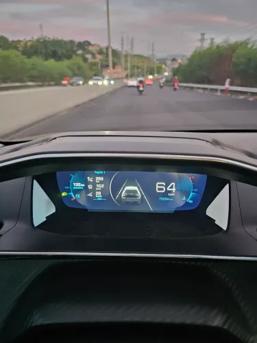 Painel digital cockpit 3D peugeot 208