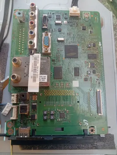 Placa principal da tv Samsung T27B350LB BN91-08816L funcionando